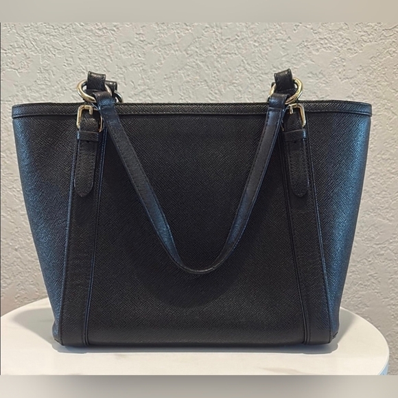 MCM Munchen Tote Black Saffiano Leather Handbag (EUC) - Picture 3 of 12